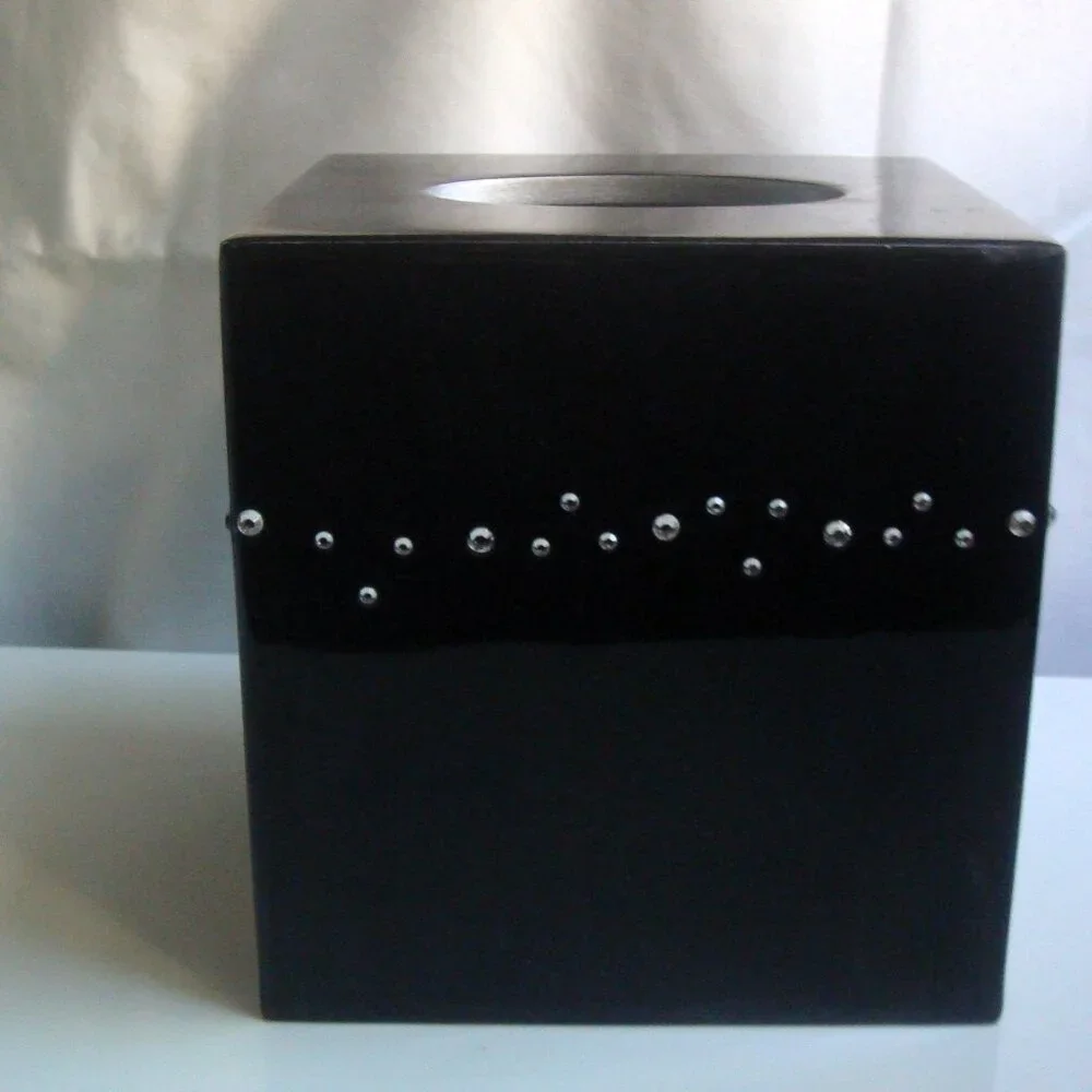 MIKE+ALLY NYC Crystal Ebony Black Boutique Tissue Box Cover *with flaws*